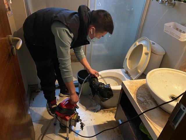 二连浩特马桶疏通-疏通下水道